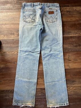 Wrangler 13MWZSW Light Blue Straight Leg Jeans. 35x34